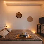 Little Urban Apartment Trieste