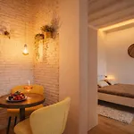 Little Urban Apartment *