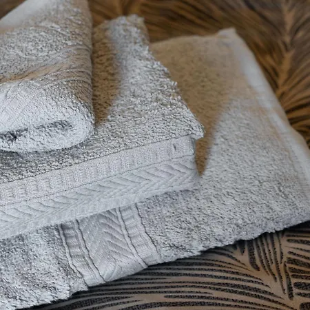 Little Urban Apartment *